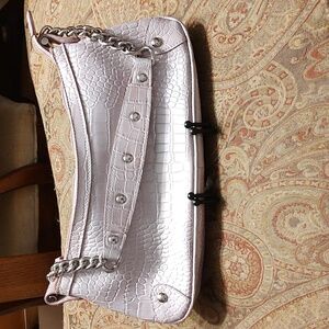 Nine West Pearlized pink/purple faux leather shoulder bag. Excellent condition.